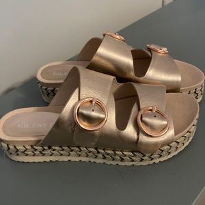 Women’s Sandles Silent D 10